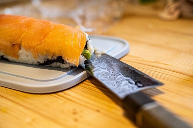 Japanski noževi: Otključajte tajne perfekcije na tanjuru